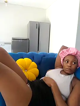 Barbieee1301 online show from February 6, 9:34 am