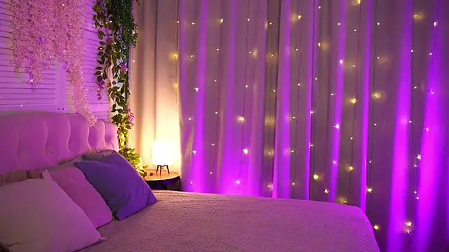 AmeliaWeells online show from June 15, 3:51 am