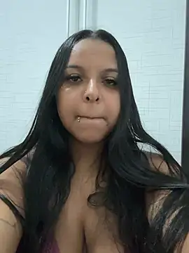 bella 255 online show from March 29, 11:15 pm