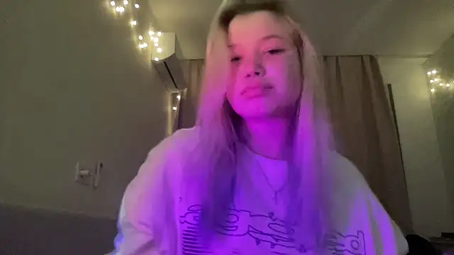 Lulu Di online show from March 18, 10:04 pm