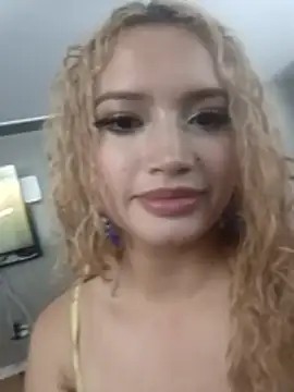 Dalila White14 online show from May 15, 8:55 pm