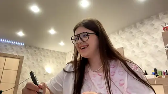  MaryLove  online show from March 4, 5:08 pm