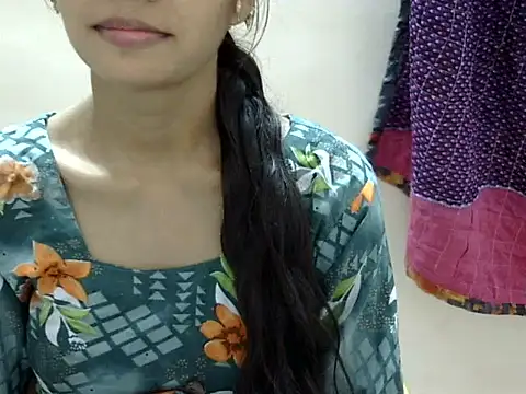 Kulsum S online show from July 6, 3:03 pm