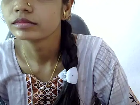 Kulsum S online show from March 8, 9:46 am