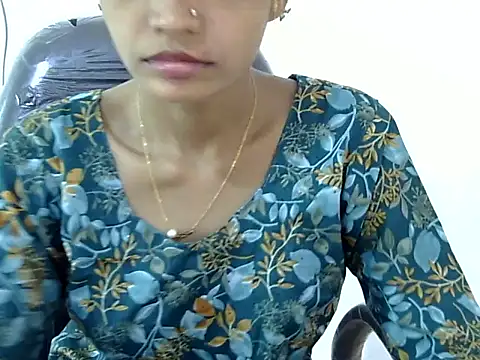 Kulsum S online show from March 16, 9:46 am