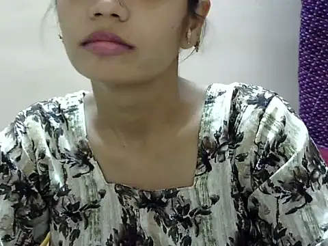 Kulsum S online show from June 23, 2:04 pm