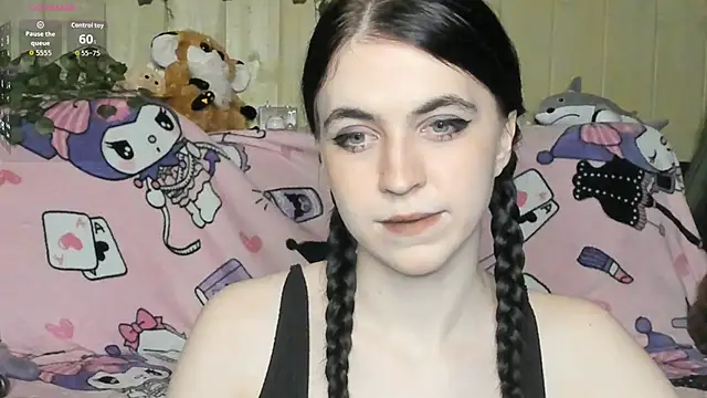 reze daisies online show from April 30, 6:46 pm