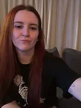 PoppySlut6999 online show from February 16, 9:36 pm