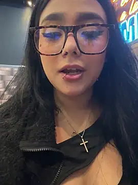 Violetta pinkk1 online show from March 19, 3:44 am