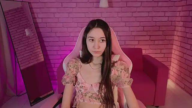 Nicole Brownie online show from February 21, 6:36 am