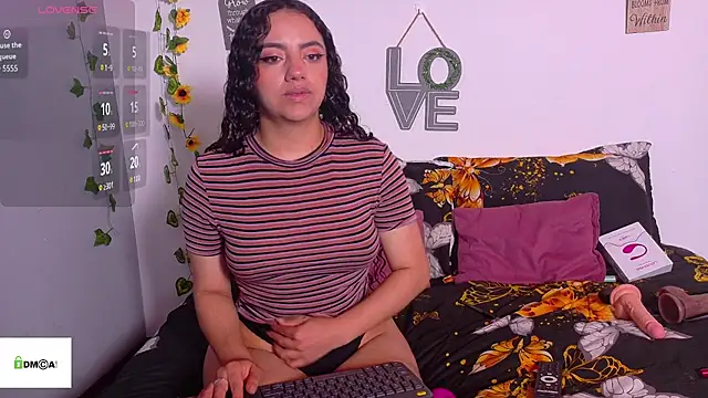 emiily curly online show from June 19, 12:19 pm