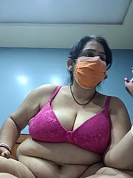 diyam4002 online show from February 13, 2:19 pm