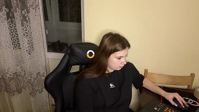 SoftIris  online show from March 8, 6:34 pm