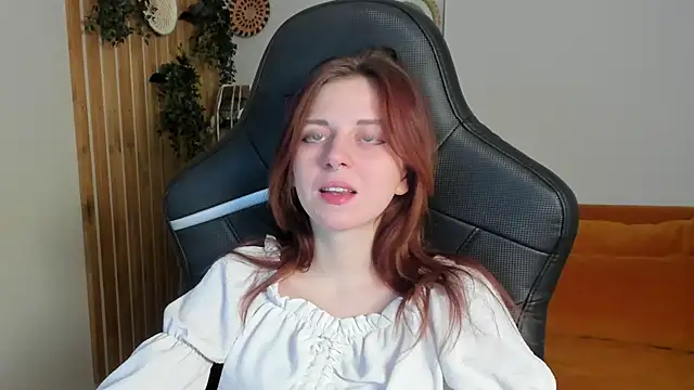 FreyaVey online show from February 12, 5:31 am