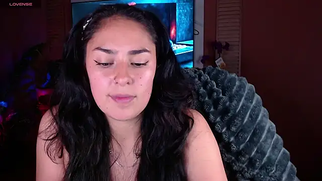 Iris colette online show from May 20, 1:02 am