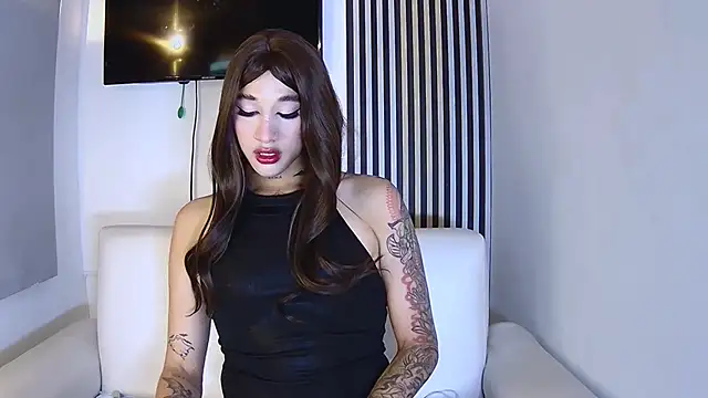 tammy bensom1 online show from February 13, 5:53 am