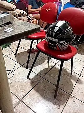 Casalinsaciavel30 online show from April 14, 2:00 am