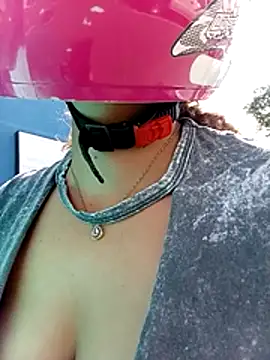 Casalinsaciavel30 online show from July 6, 3:58 pm