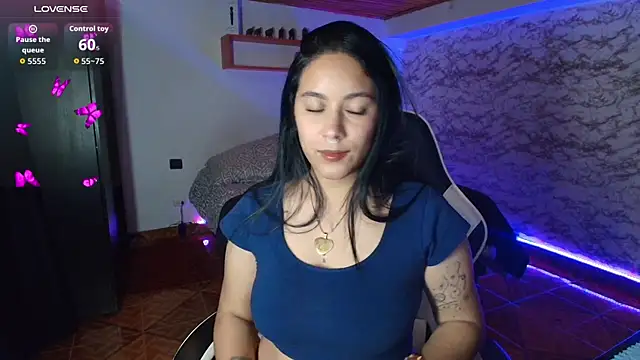 Camila IRoose online show from July 14, 10:03 pm