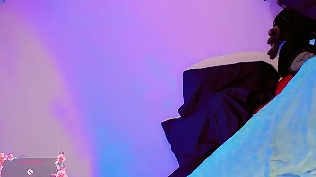 zoe rous2 online show from March 18, 1:49 pm