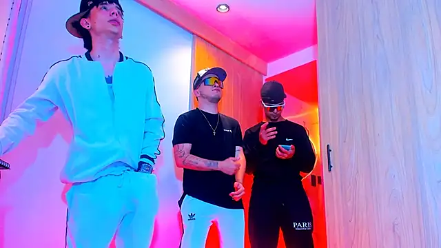 TheBatMansion online show from February 3, 2:53 am