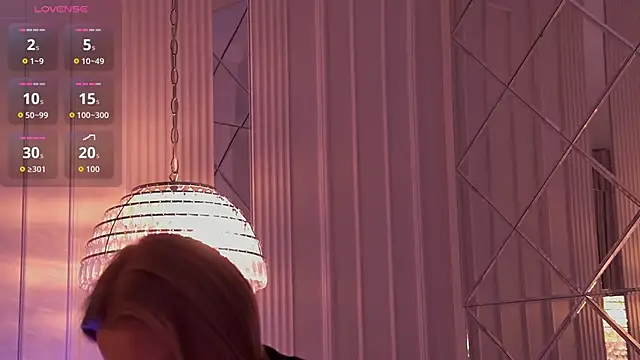 MollyHilton online show from February 20, 9:26 pm