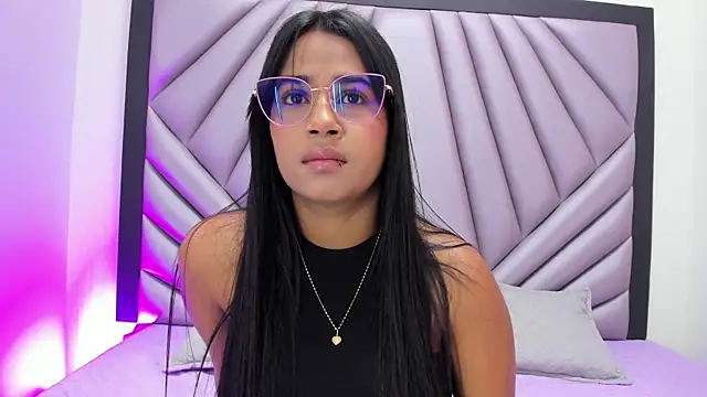Shirleytaylor- online show from June 18, 11:48 am