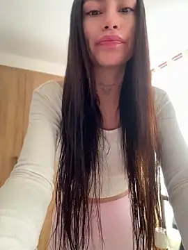 Bonny Eva online show from July 17, 5:05 pm