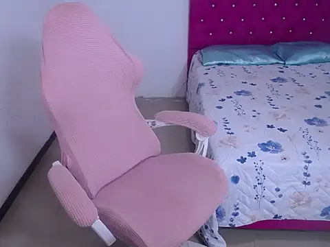 sara queen69 online show from February 15, 11:20 am