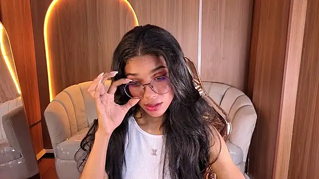 Alina b  online show from February 20, 8:20 pm