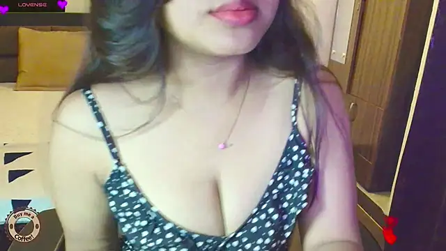 Yara-143 online show from June 28, 6:47 pm