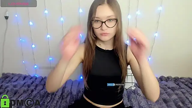 Elina X online show from March 21, 8:30 am