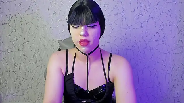 Madison dolly online show from May 3, 9:23 am