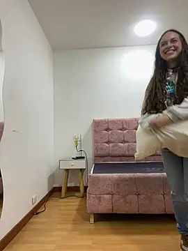 Annie bonnie  online show from February 4, 11:46 am