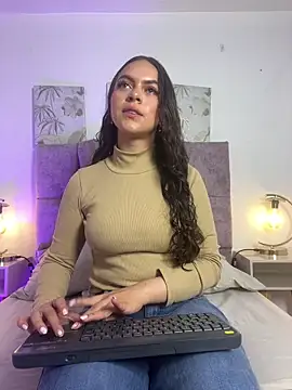 Annie bonnie  online show from June 15, 11:43 am