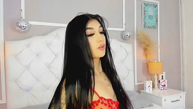 saryth hott online show from February 4, 2:20 pm