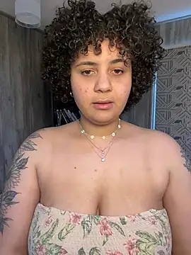 BabyChanntal online show from April 30, 8:14 pm