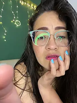 alisbloom online show from March 12, 6:10 pm