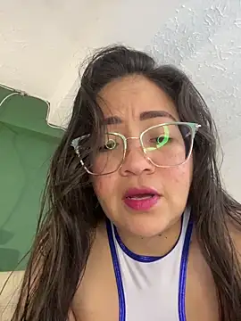 alisbloom online show from March 16, 6:12 pm