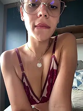 SirenStell0 online show from June 11, 7:43 pm