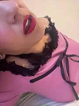 eva luz online show from July 8, 4:31 pm