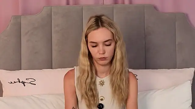 NikkiRyx online show from June 28, 4:24 pm