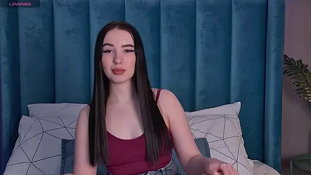 ArianaLim online show from February 11, 4:30 pm