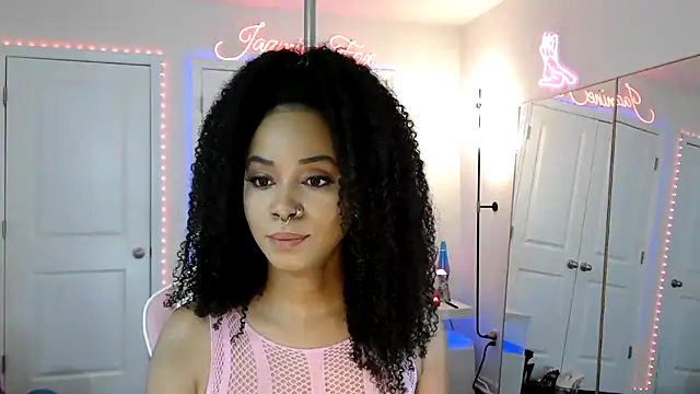 JazmineFoxx online show from April 28, 5:28 pm