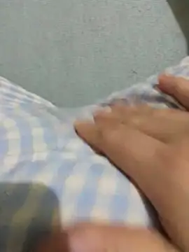 YIYI-502 online show from February 10, 3:04 pm