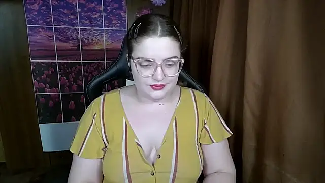 Teasing Dora online show from April 28, 1:14 am