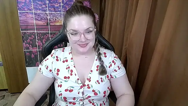 Teasing Dora online show from April 29, 3:10 am