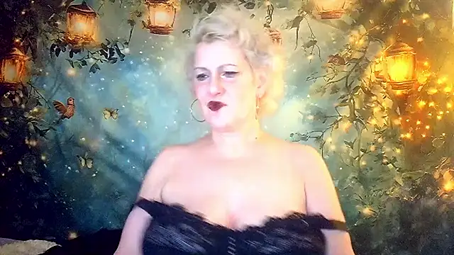 Blondie the librarian online show from May 2, 10:24 pm