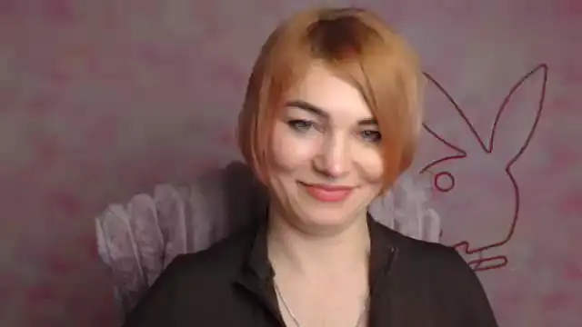 CuttieEmma online show from April 1, 1:41 pm