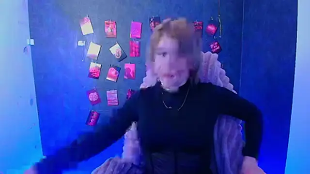 CuttieEmma online show from February 10, 7:00 am